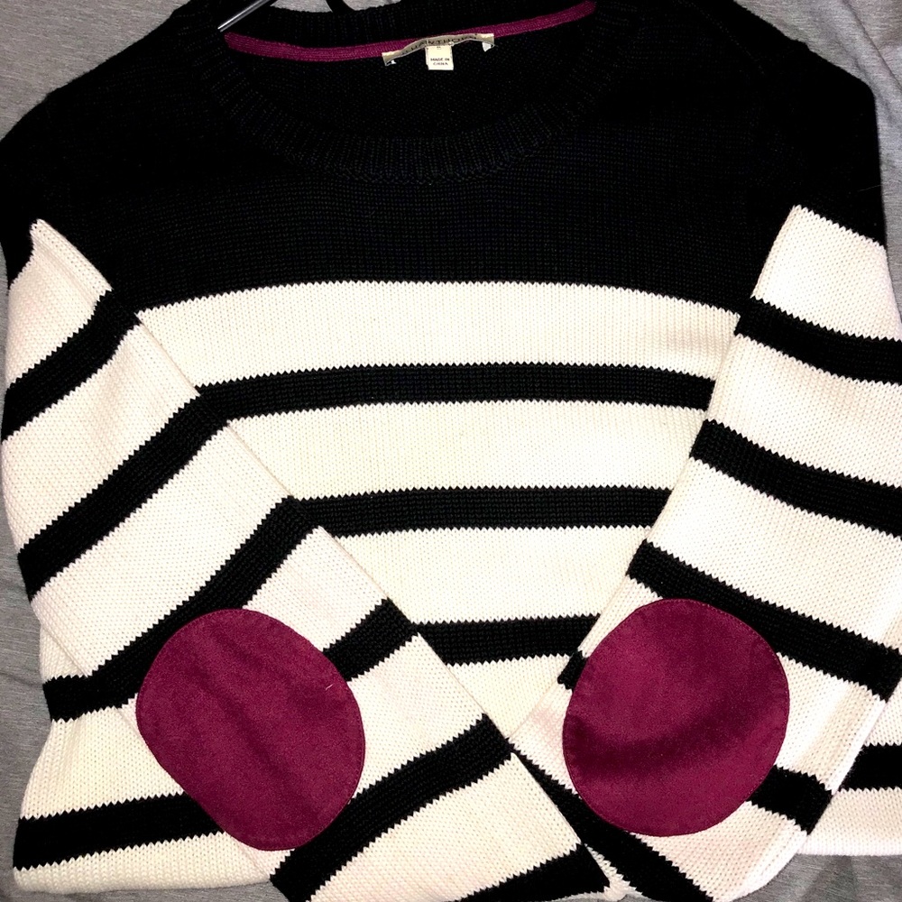 Sweater striped with plum elbow patches